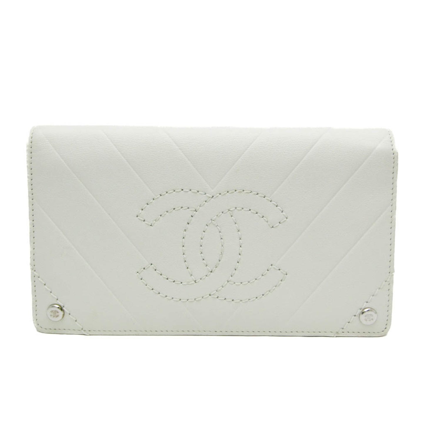 Chanel V-Stich White Leather Wallet Accessories