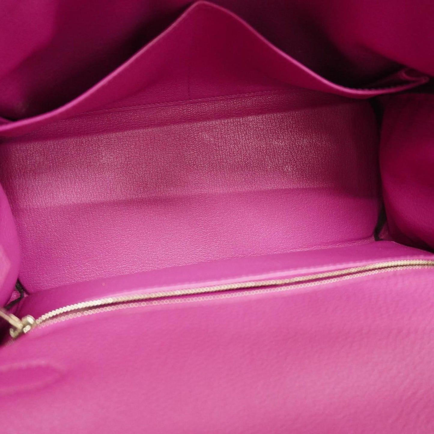 Hermès Kelly 28 Pink Leather Hand Bag