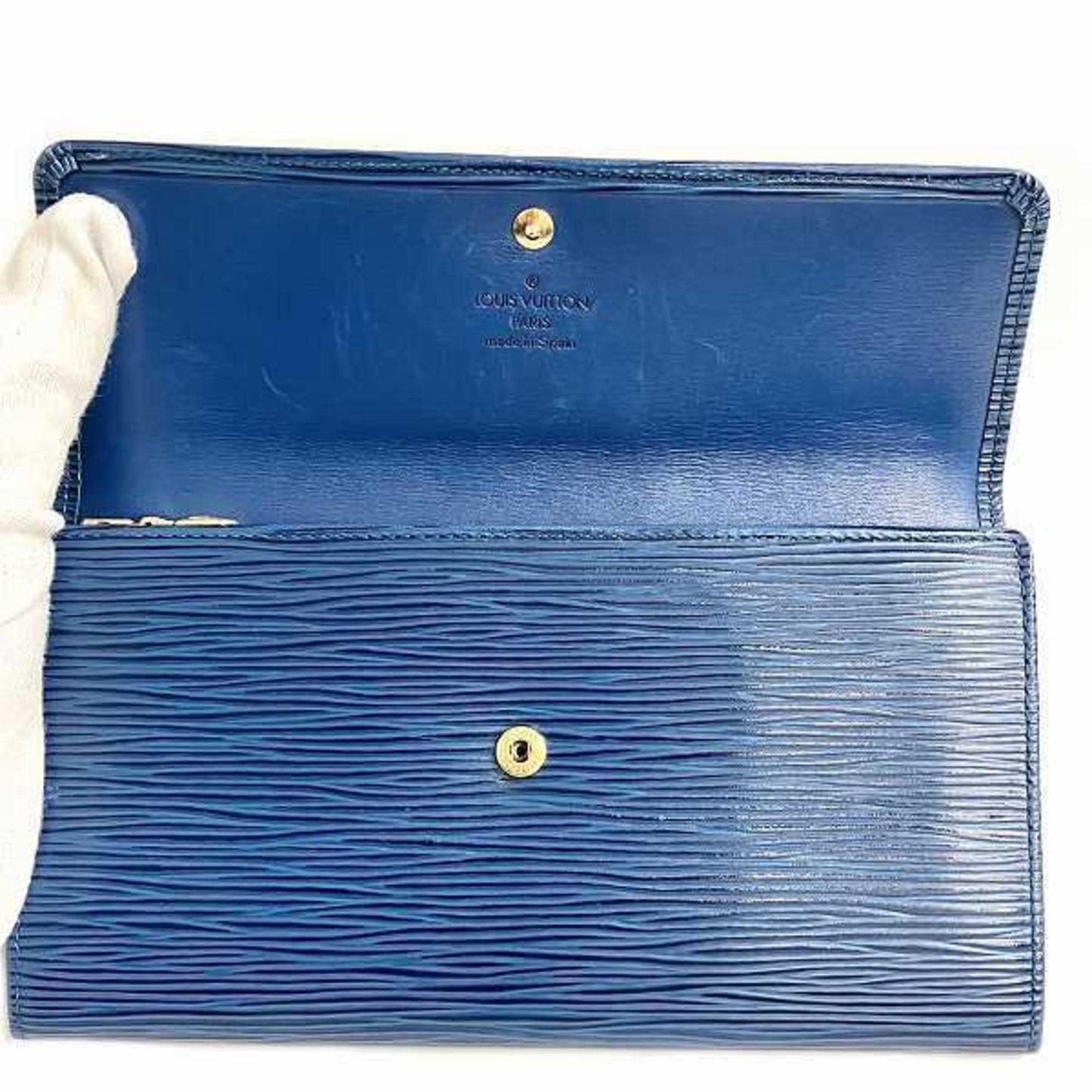 Louis Vuitton Sarah Blue Leather Wallet Accessories