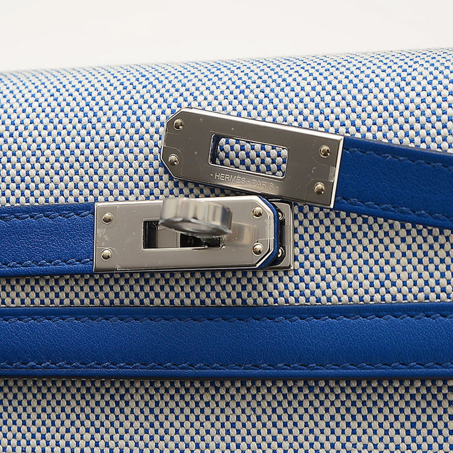 Hermès Kelly 25 Blue Leather Hand Bag