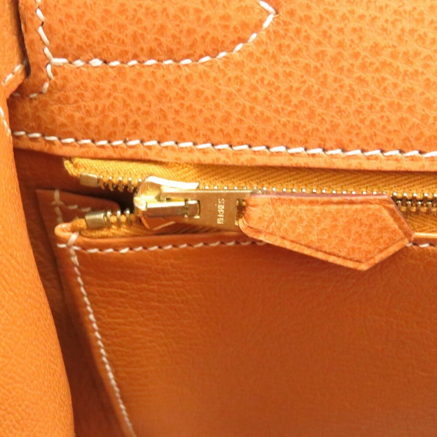 Hermès Kelly 32 Brown Leather Hand Bag