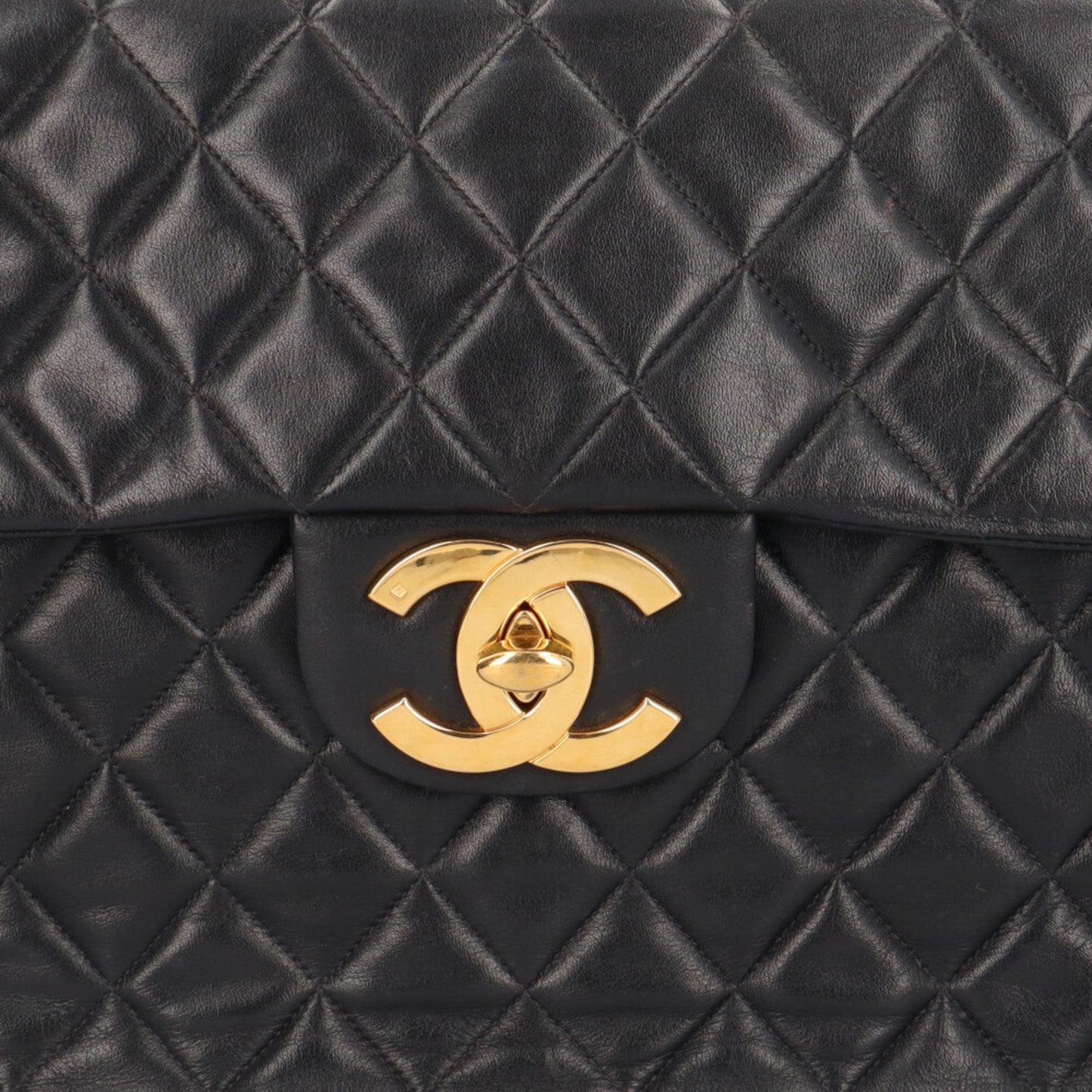 Chanel Jumbo Black Leather Shoulder Bag