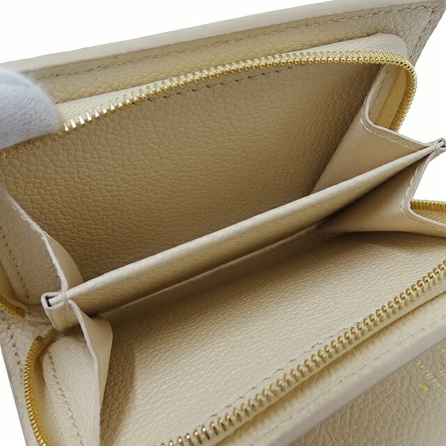 Louis Vuitton Cléa Beige Canvas Wallet Accessories