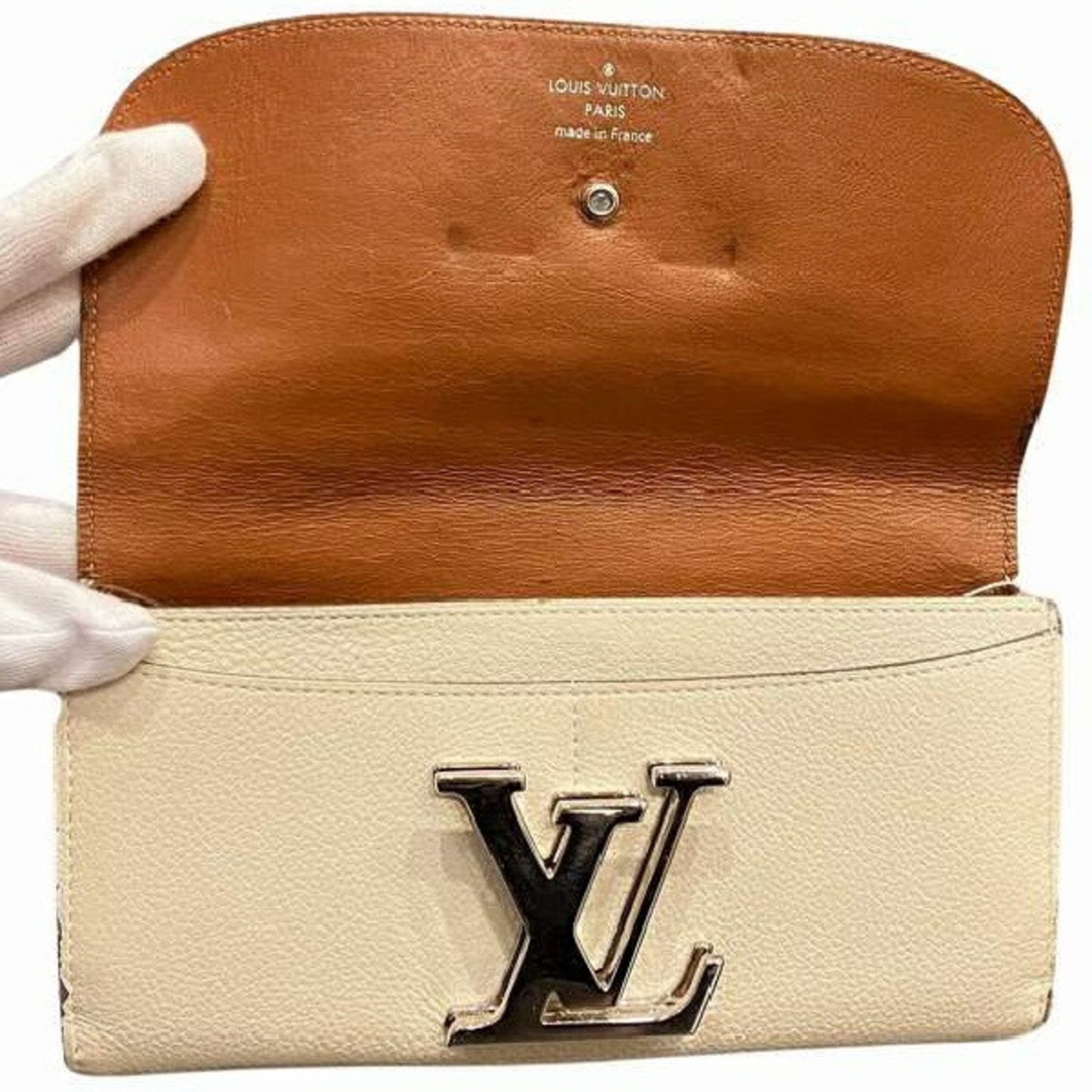 Louis Vuitton Capucines White Leather Wallet Accessories