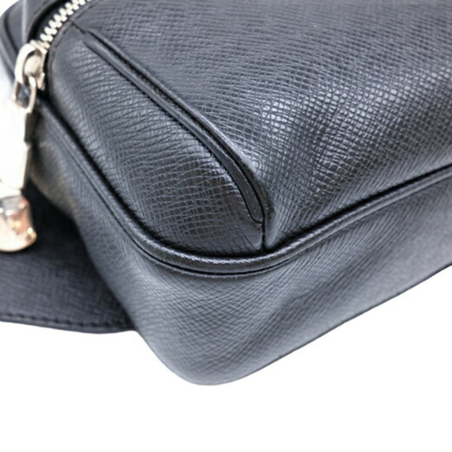 Louis Vuitton Outdoor Black Leather Shoulder Bag