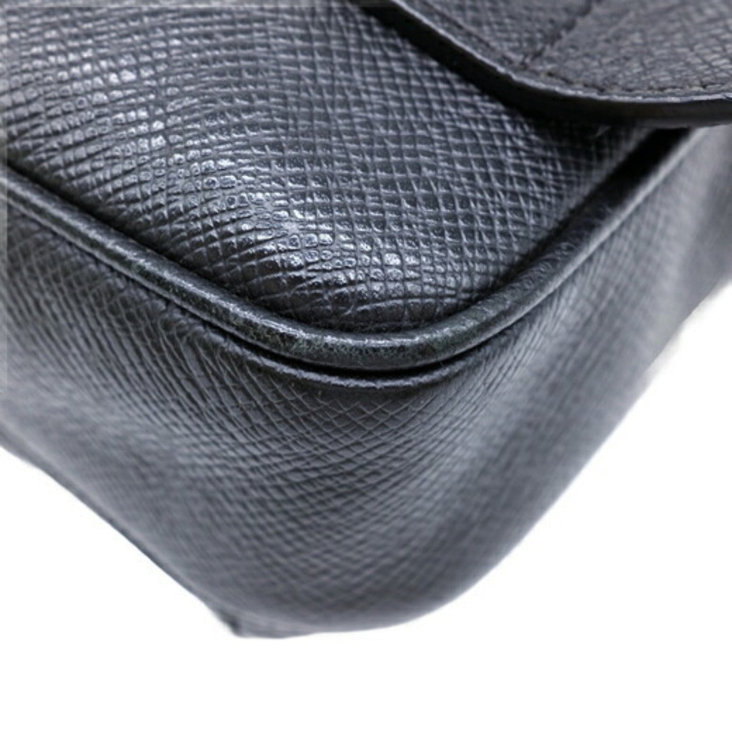 Louis Vuitton Outdoor Black Leather Shoulder Bag