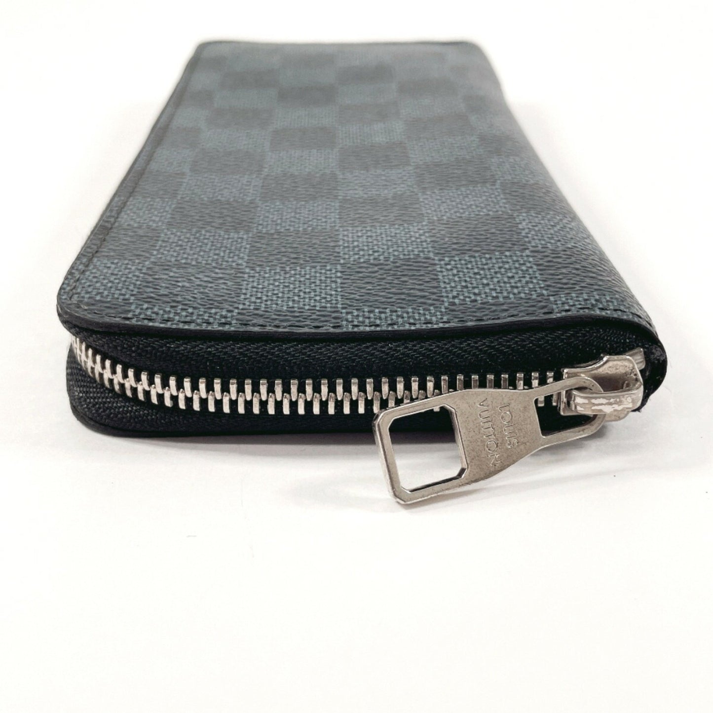 Louis Vuitton Portefeuille zippy Black Canvas Wallet Accessories