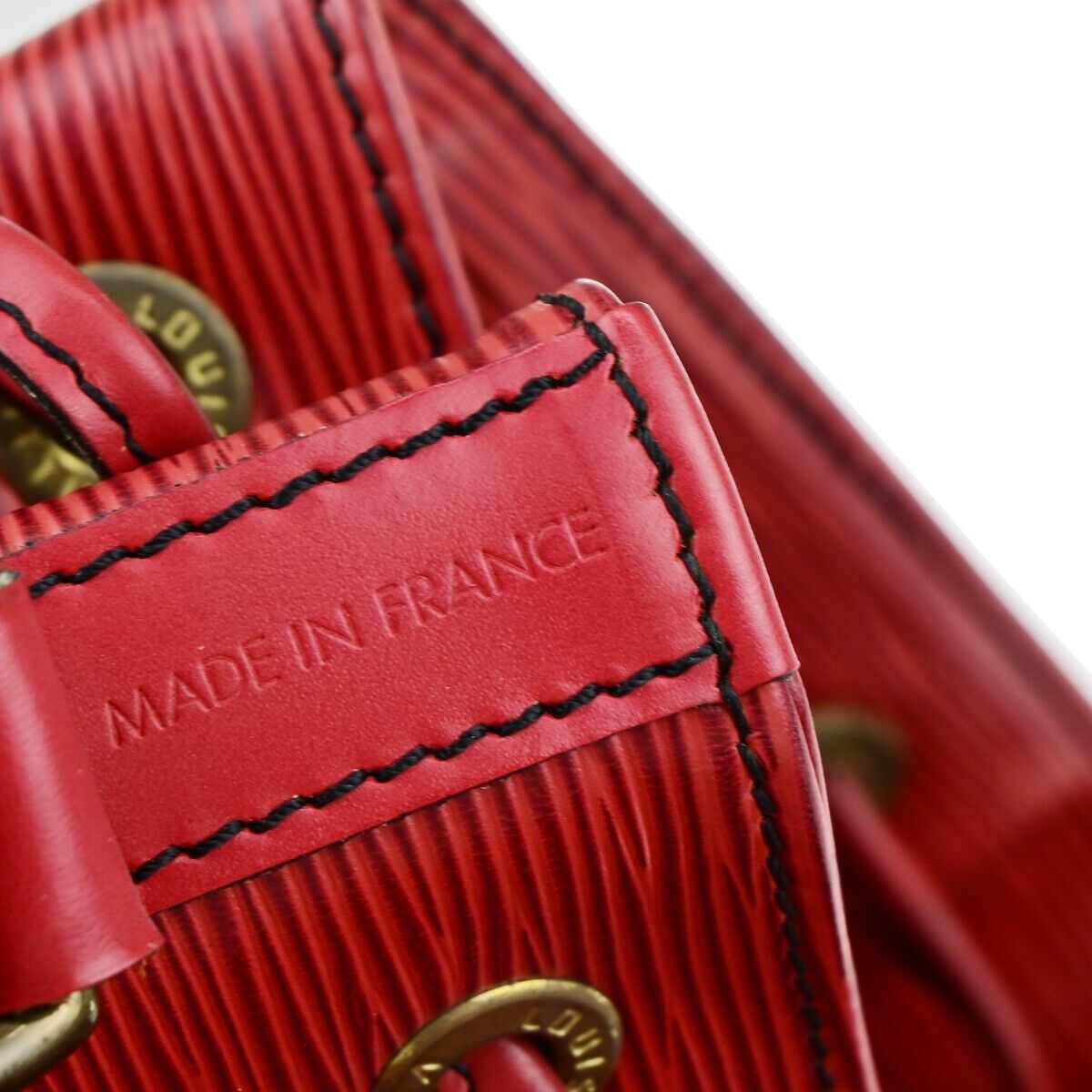 Louis Vuitton Petit Noé Red Leather Shoulder Bag