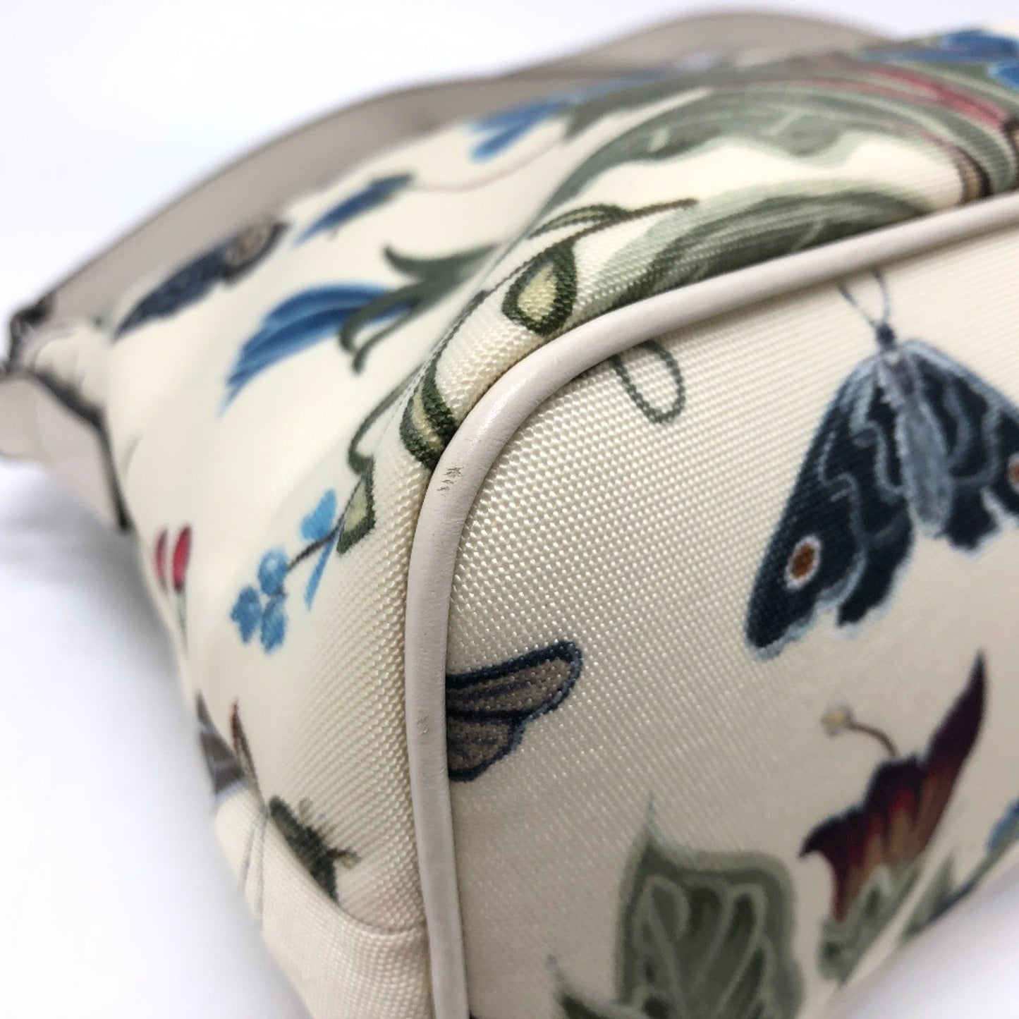 Gucci Flora Beige Canvas Hand Bag