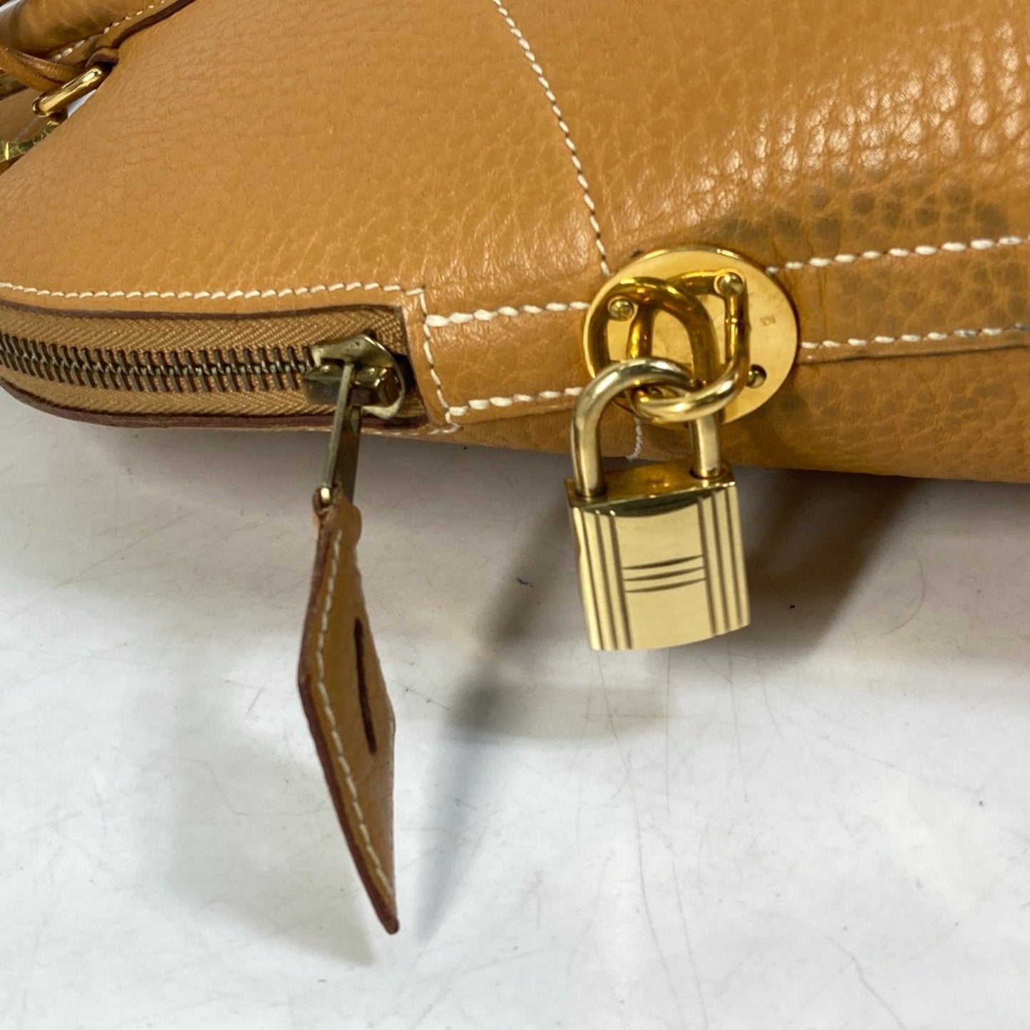 Hermès Bolide Beige Leather Hand Bag