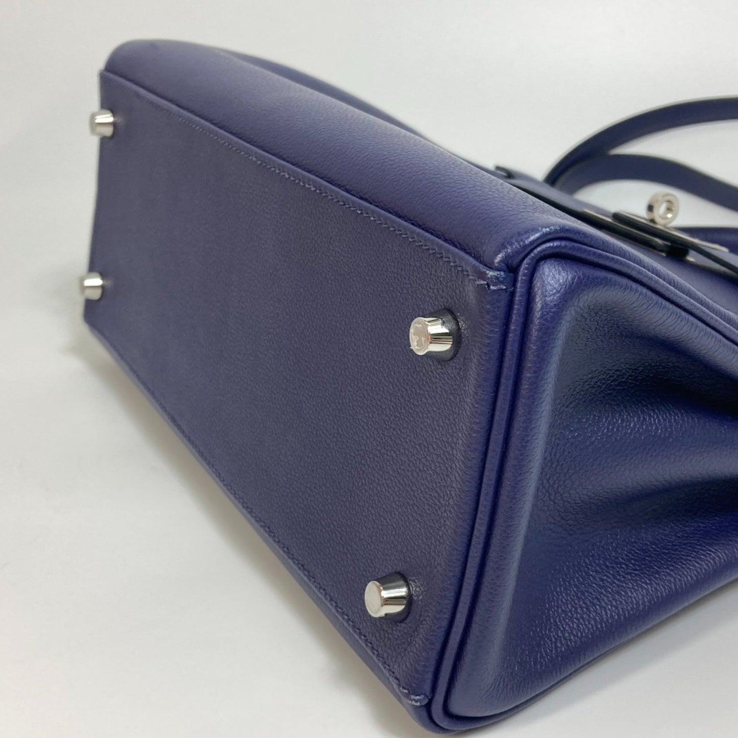 Hermès Kelly 28 Blue Leather Hand Bag