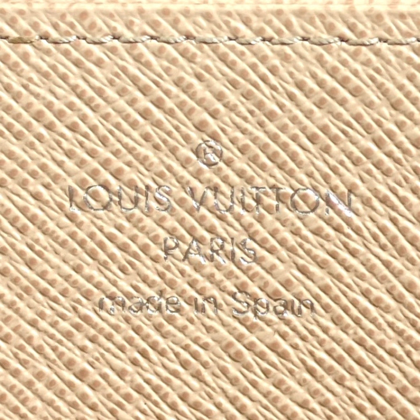 Louis Vuitton Zippy wallet Beige Leather Wallet Accessories