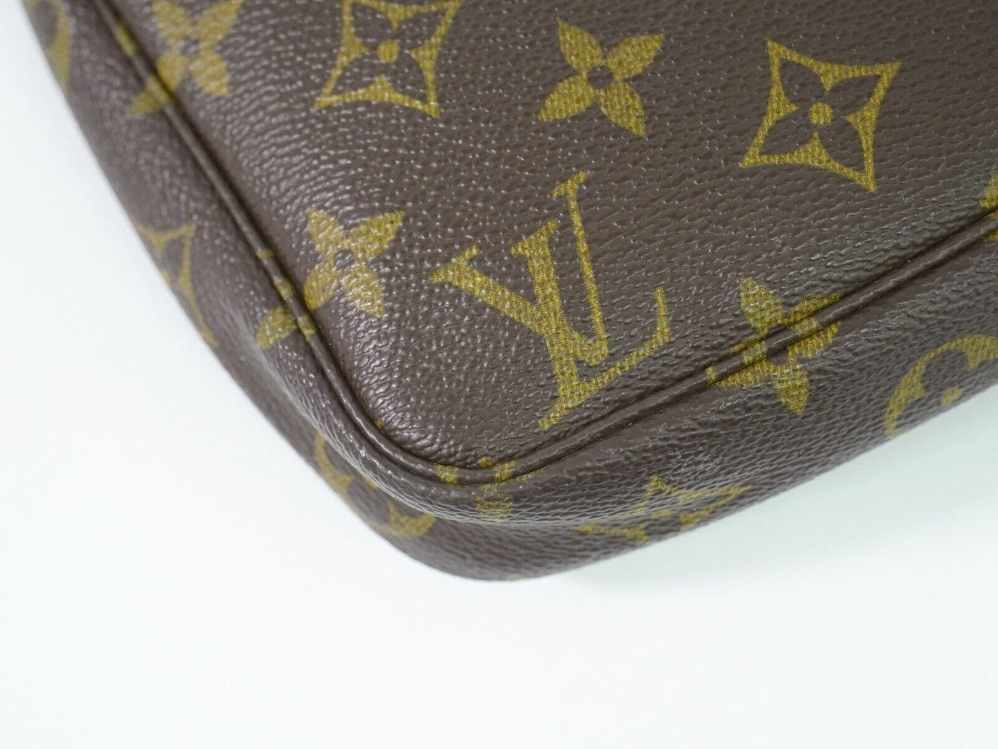 Louis Vuitton Pochette accessoires Brown Canvas Clutch Bag