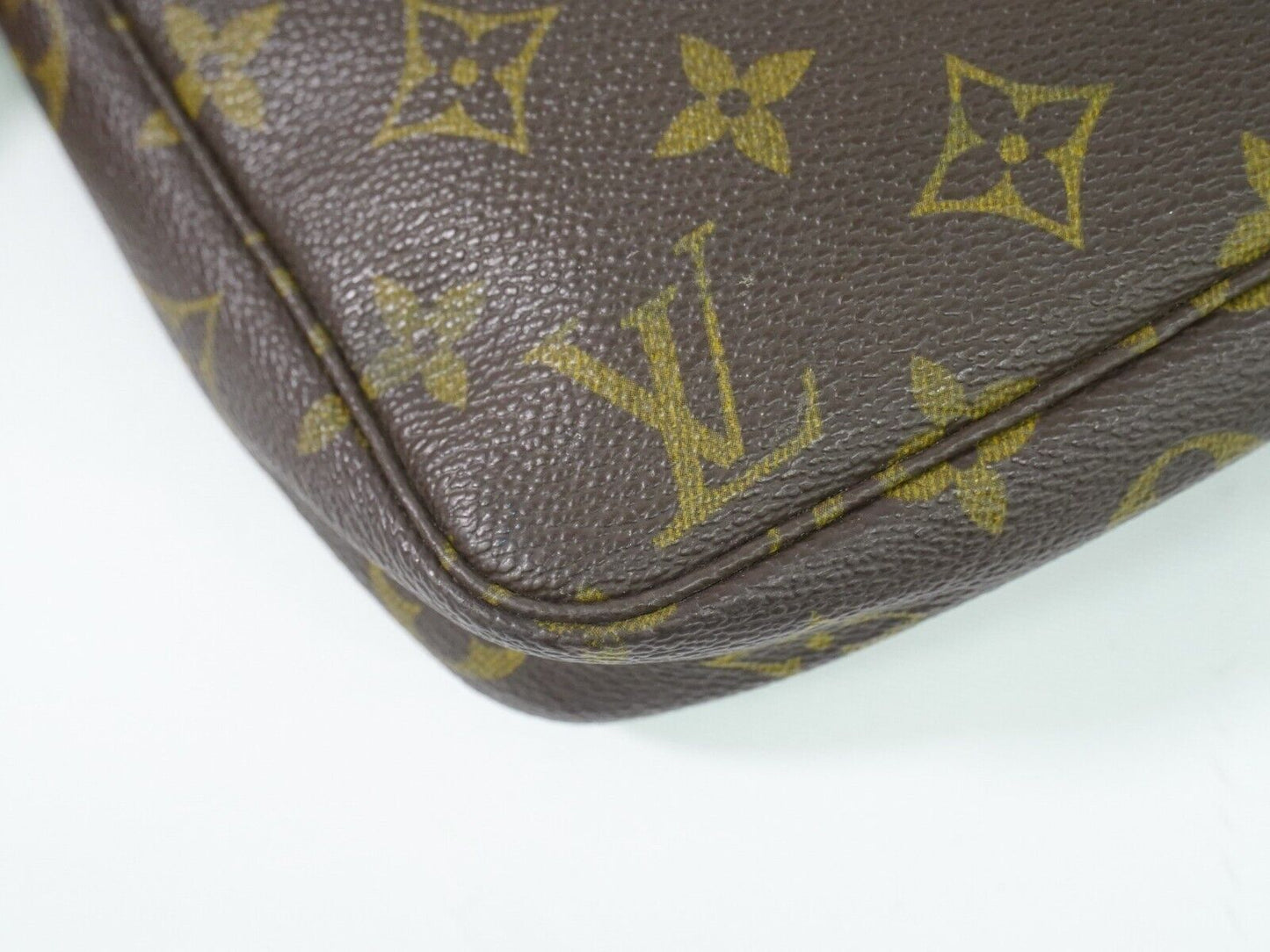 Louis Vuitton Pochette accessoires Brown Canvas Clutch Bag