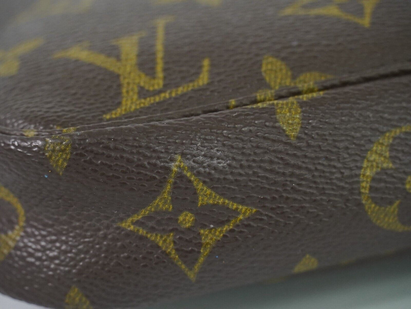 Louis Vuitton Pochette accessoires Brown Canvas Clutch Bag