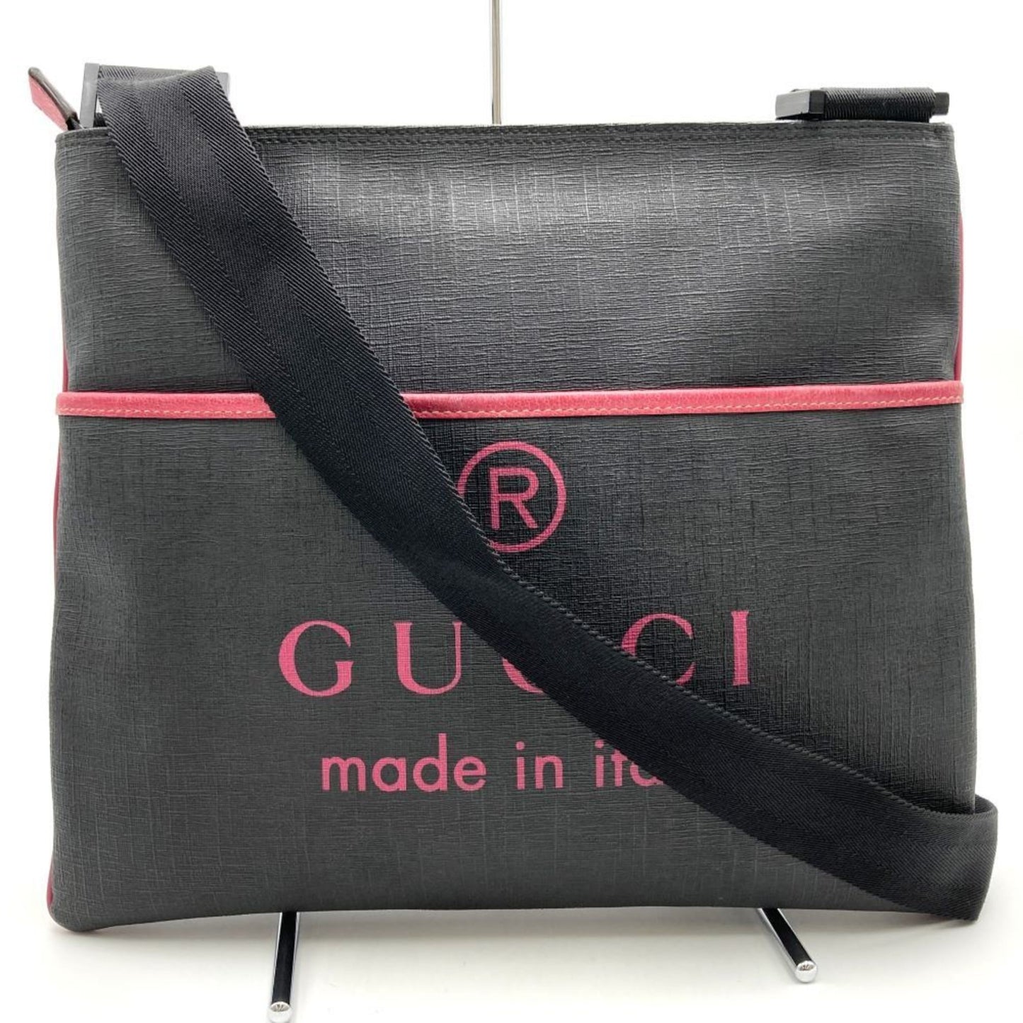 Gucci -- Black Canvas Shoulder Bag