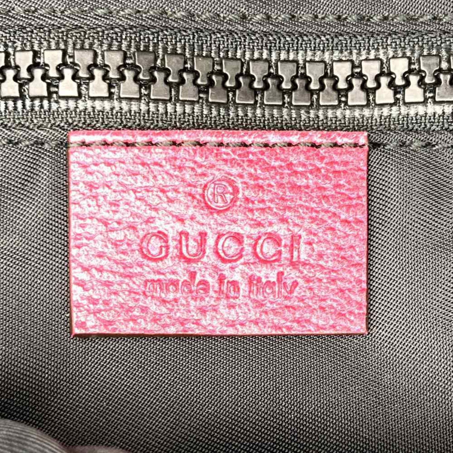 Gucci -- Black Canvas Shoulder Bag