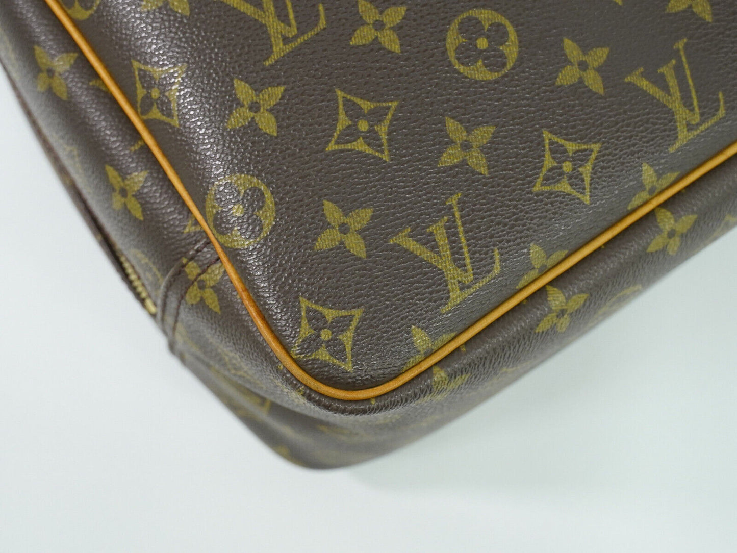 Louis Vuitton Deauville Brown Canvas Hand Bag