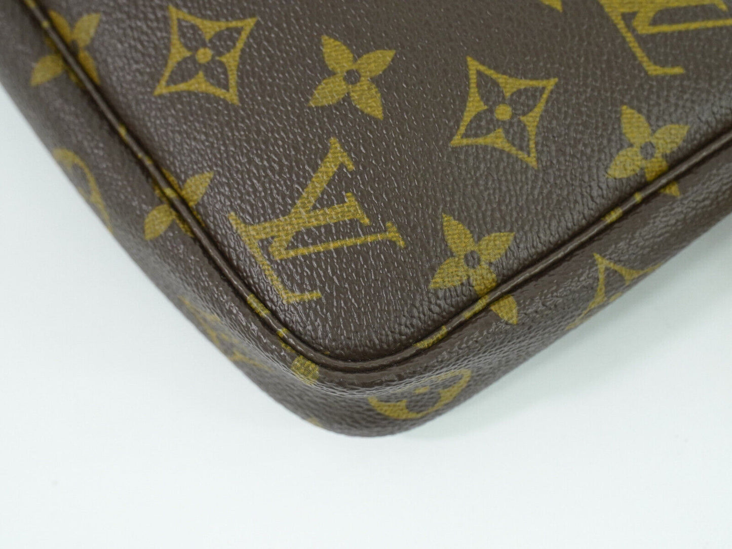 Louis Vuitton Pochette accessoires Brown Canvas Clutch Bag