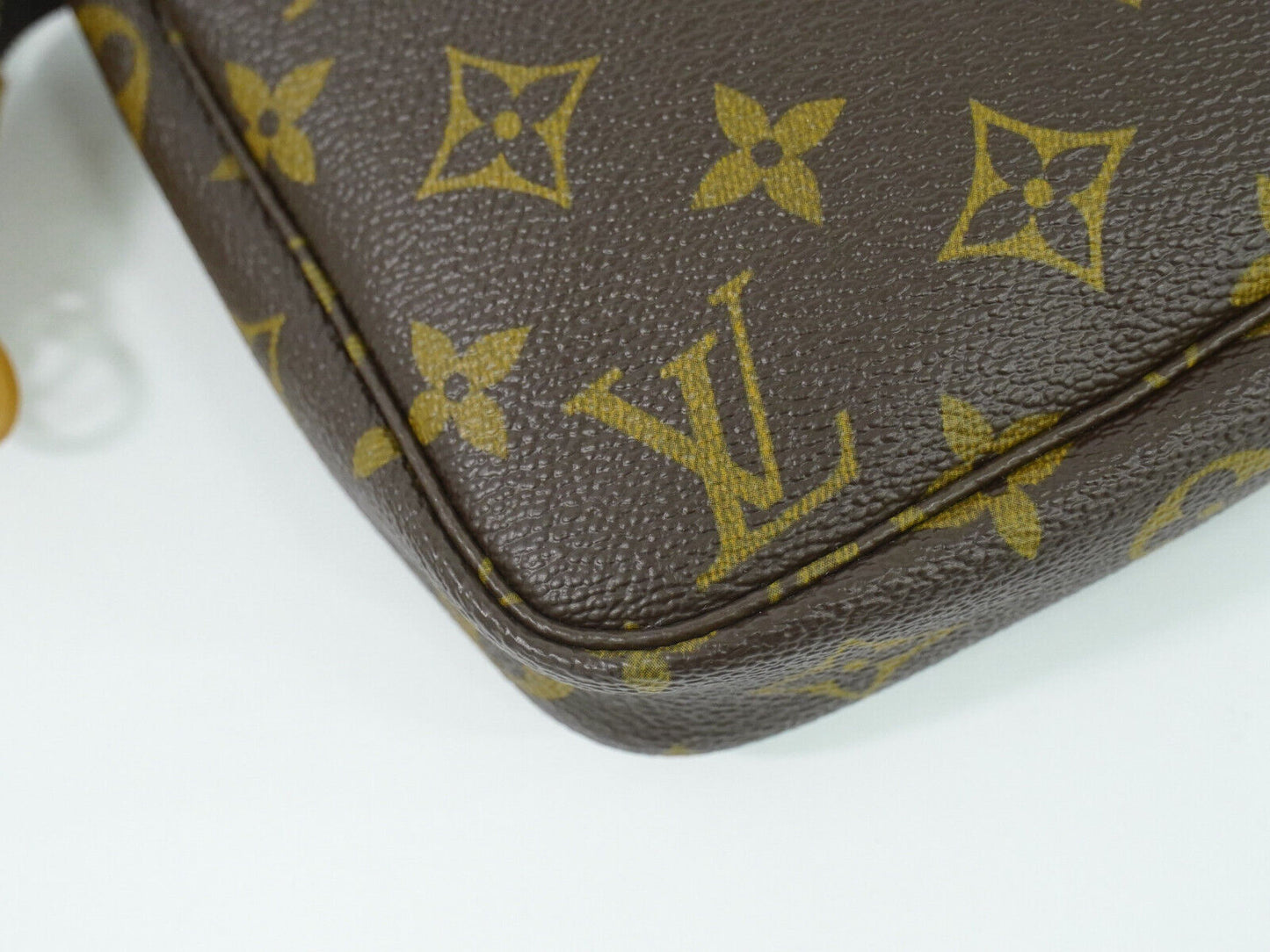 Louis Vuitton Pochette accessoires Brown Canvas Clutch Bag