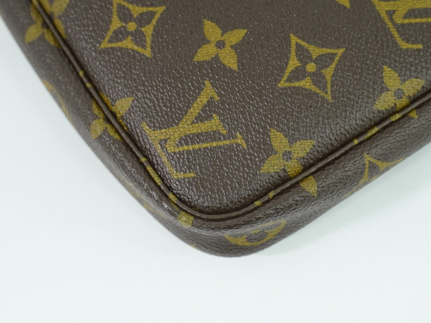 Louis Vuitton Pochette accessoires Brown Canvas Clutch Bag