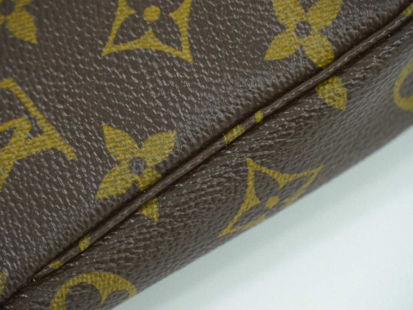 Louis Vuitton Pochette accessoires Brown Canvas Clutch Bag