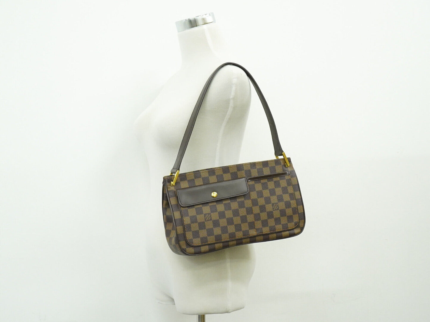 Louis Vuitton Aubagne Brown Leather Shoulder Bag