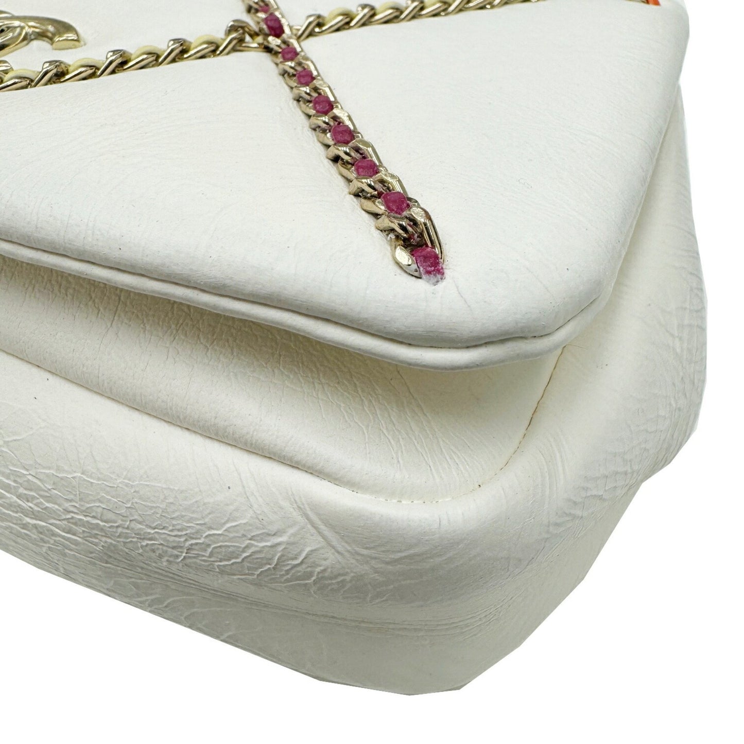 Chanel Mini matelassé White Leather Shoulder Bag