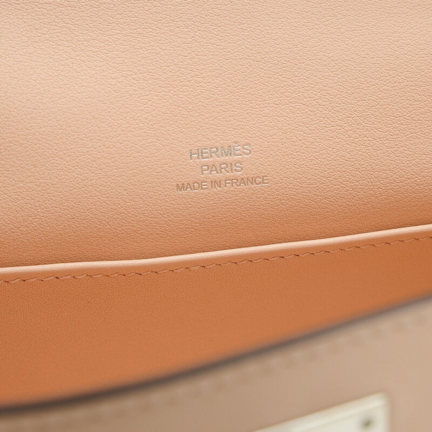 Hermès Kelly Beige Leather Shoulder Bag