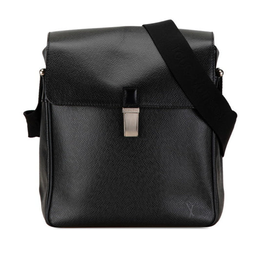 Louis Vuitton Yaranga Black Leather Shoulder Bag