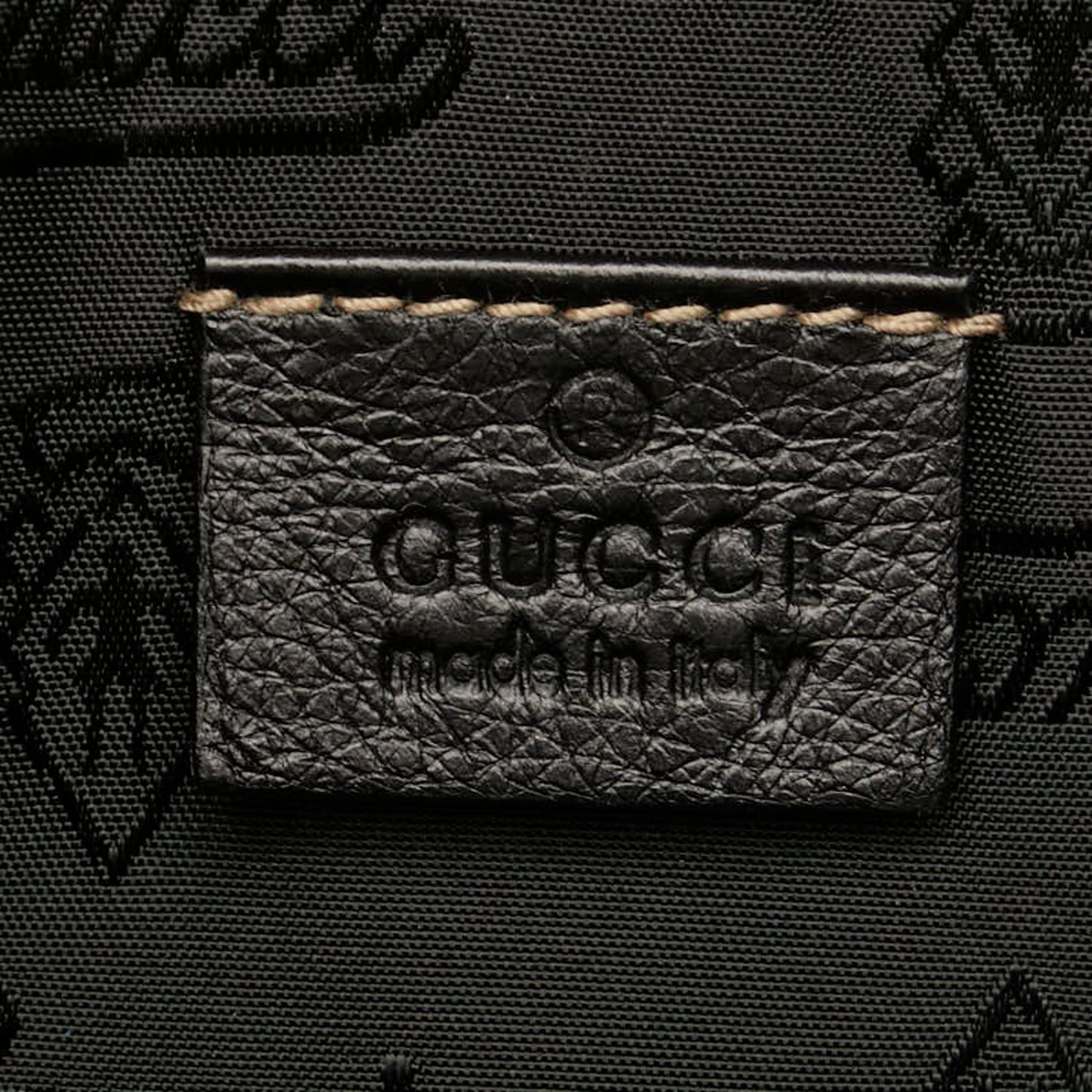 Gucci -- Black Leather Shoulder Bag