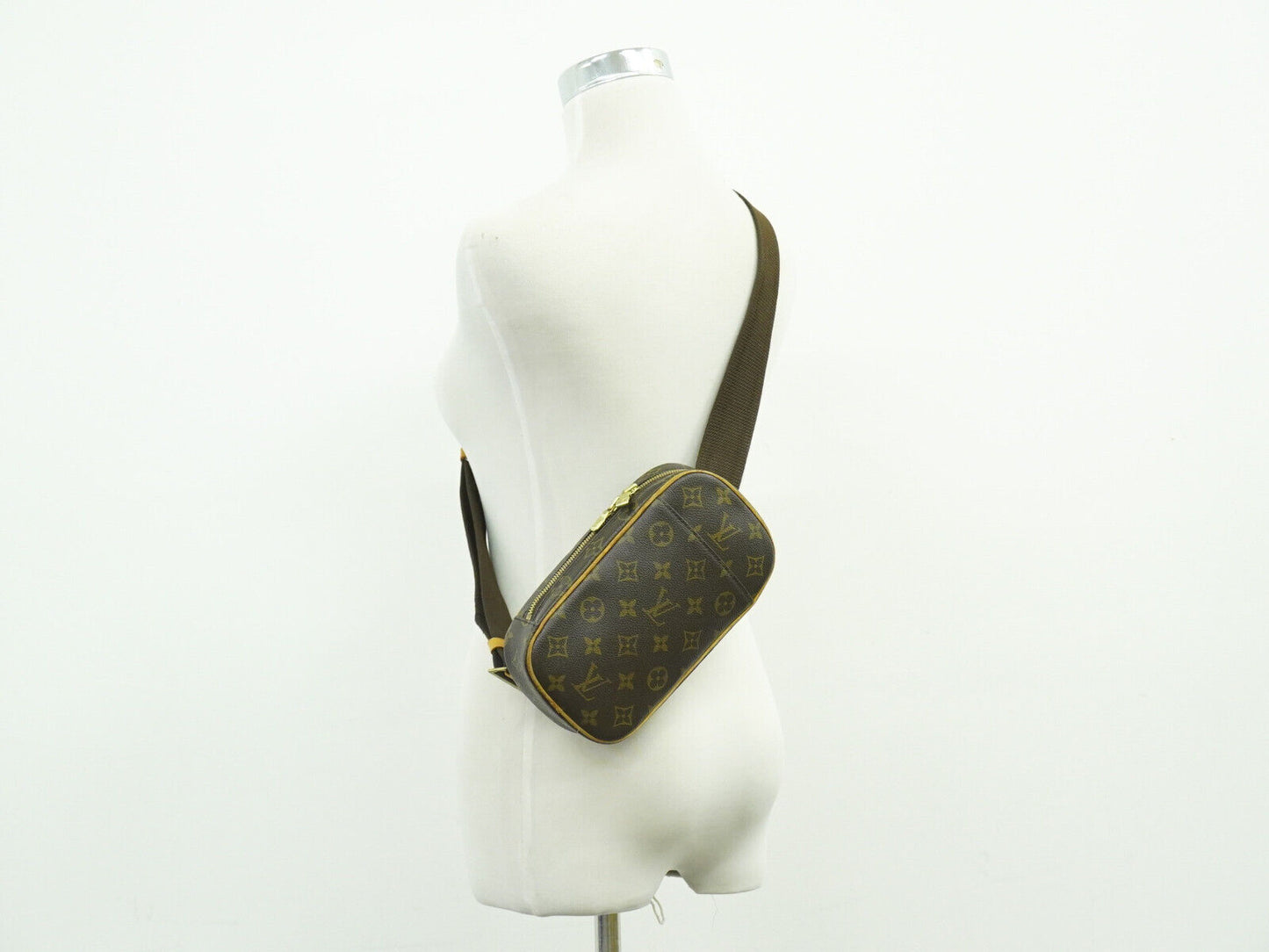 Louis Vuitton Pochette gange Brown Canvas Clutch Bag