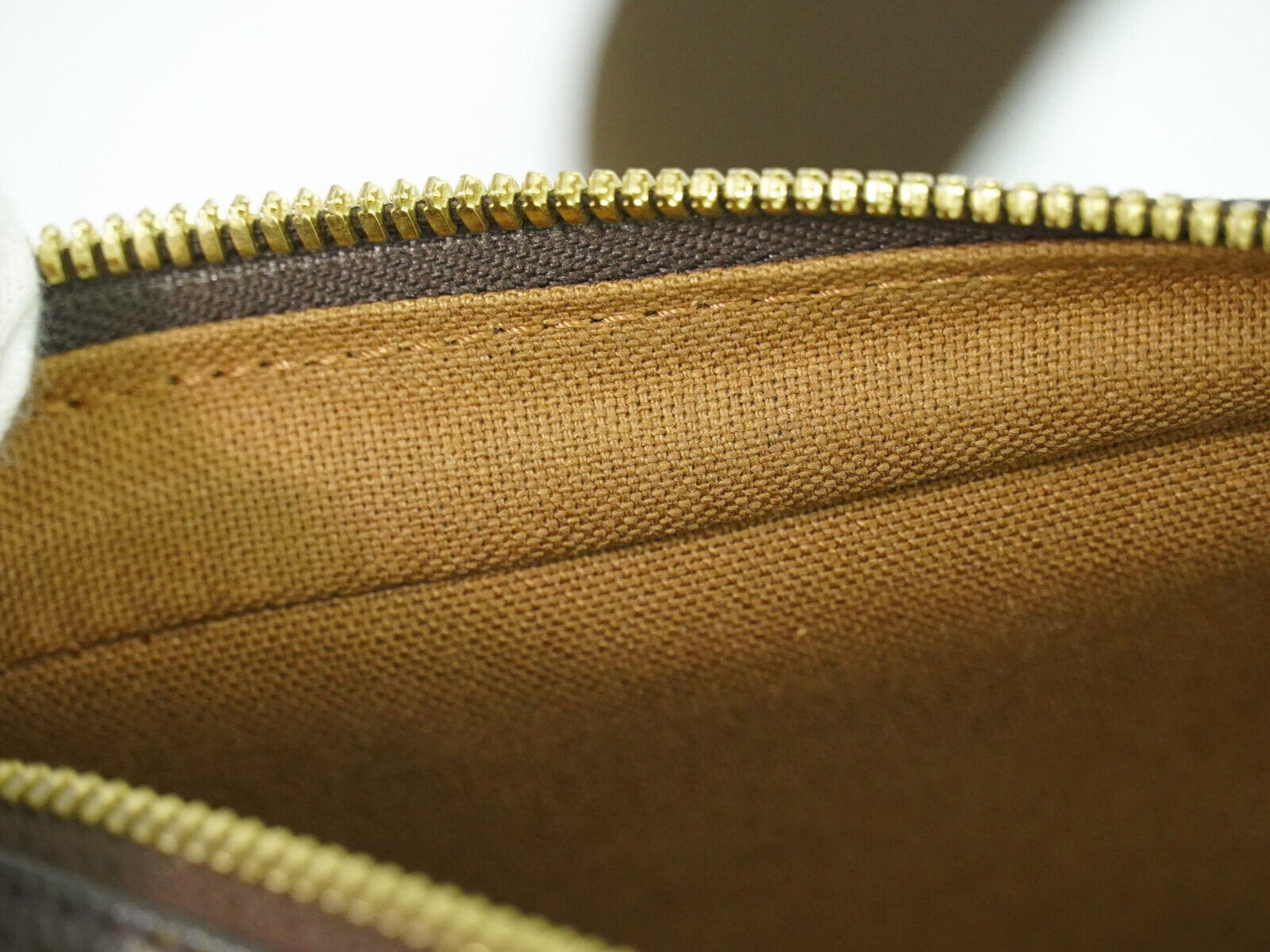 Louis Vuitton Pochette gange Brown Canvas Clutch Bag