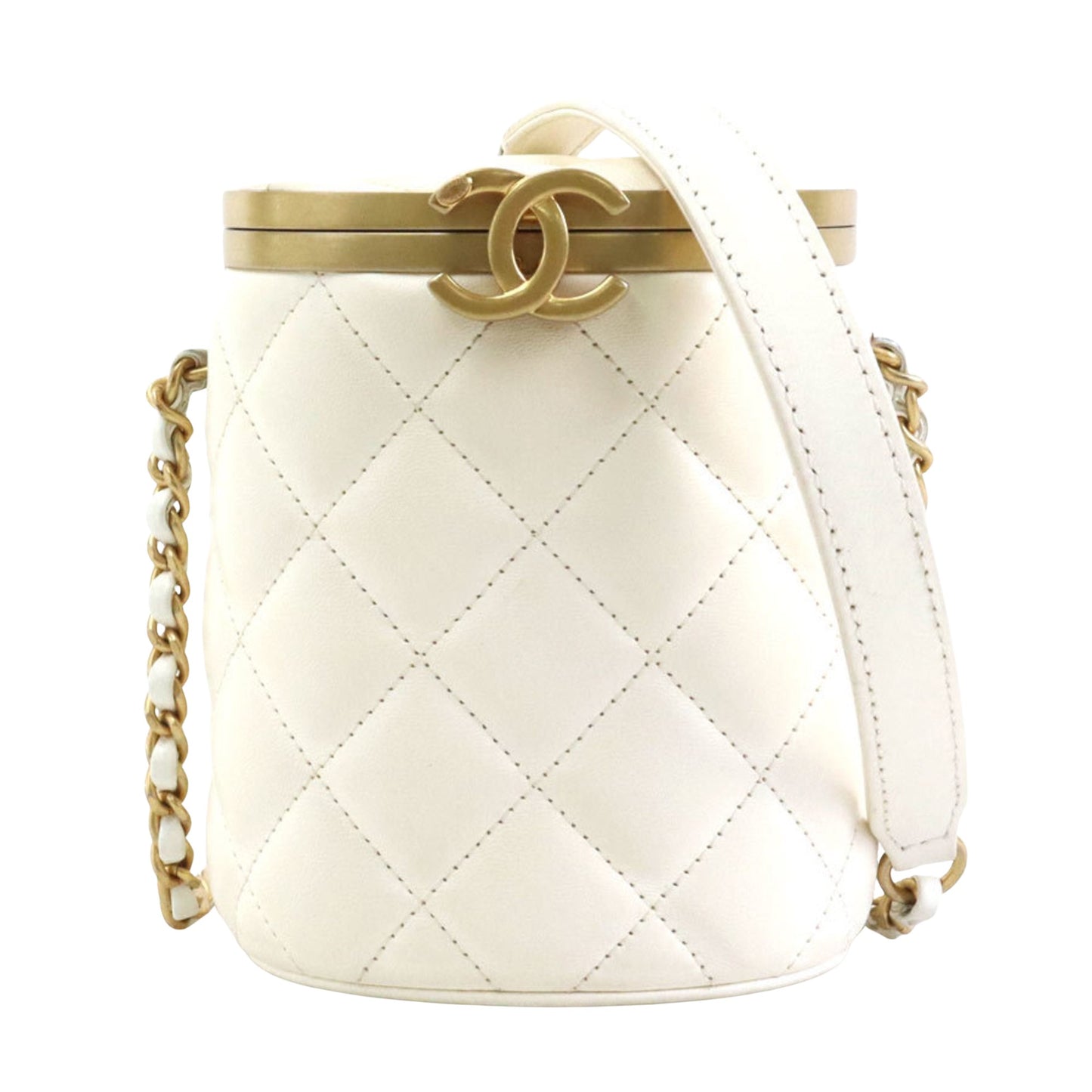 Chanel Matelassé White Leather Shoulder Bag