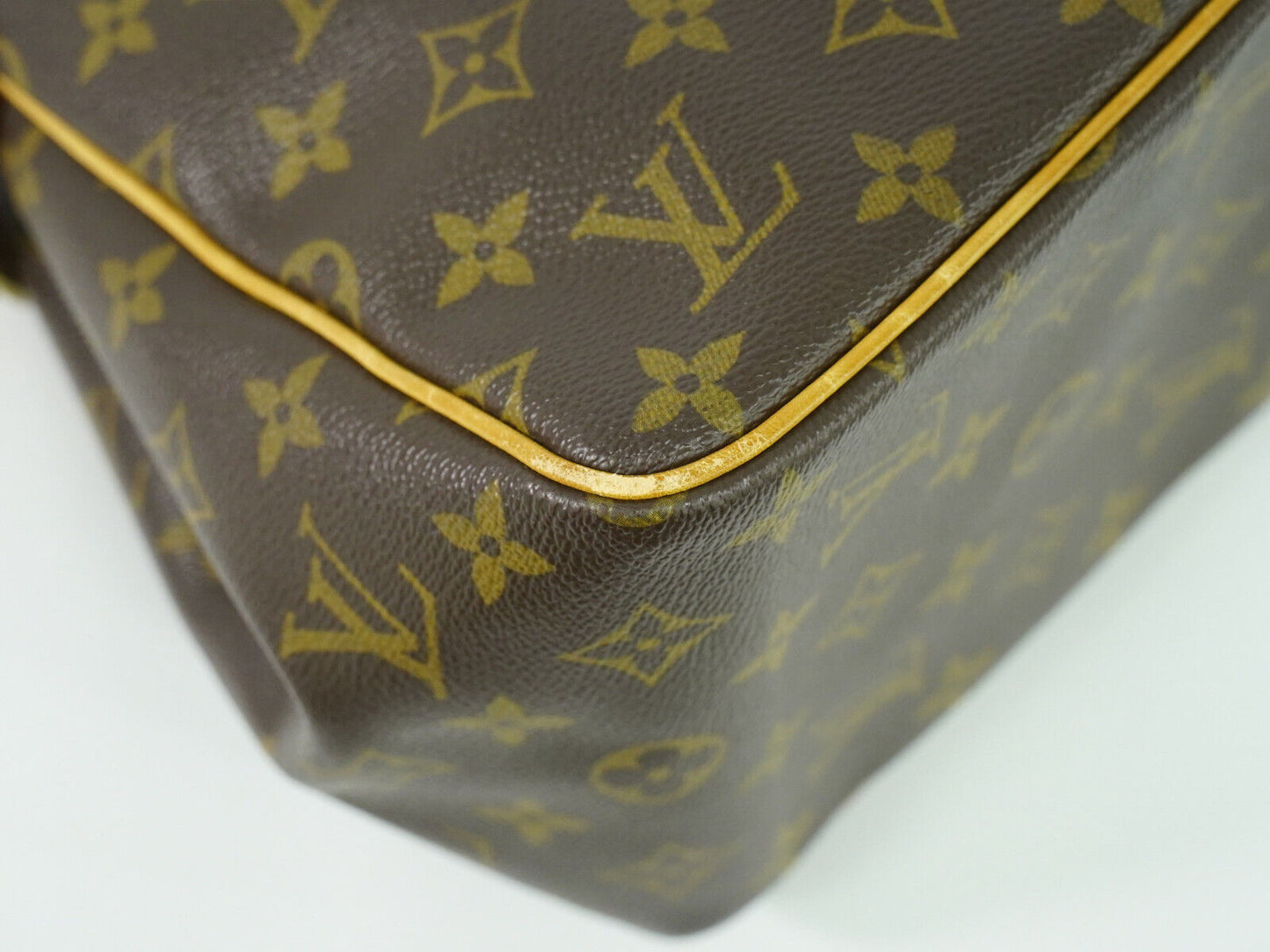 Louis Vuitton Batignolles Brown Canvas Hand Bag