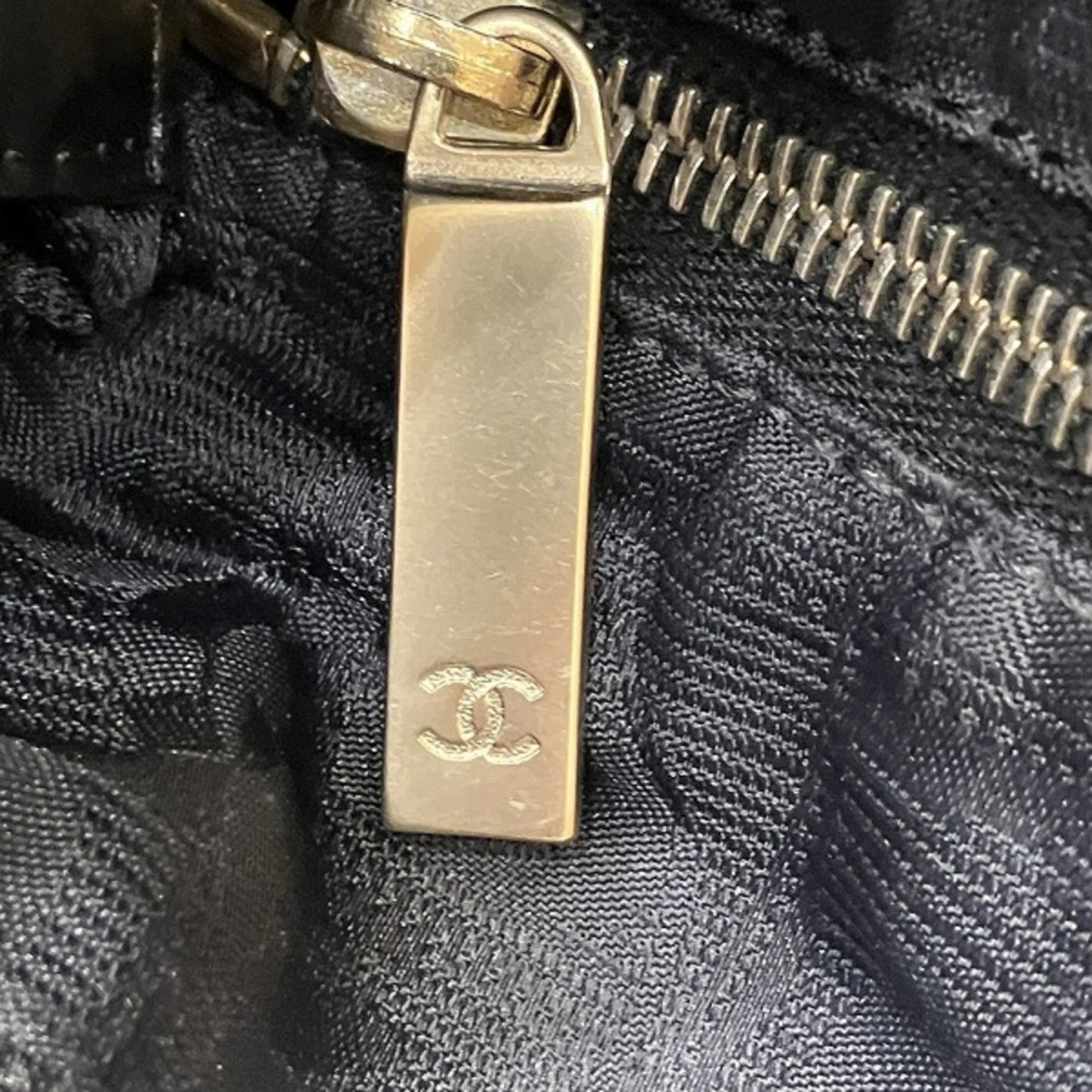 Chanel Black Synthetic Shoulder Bag