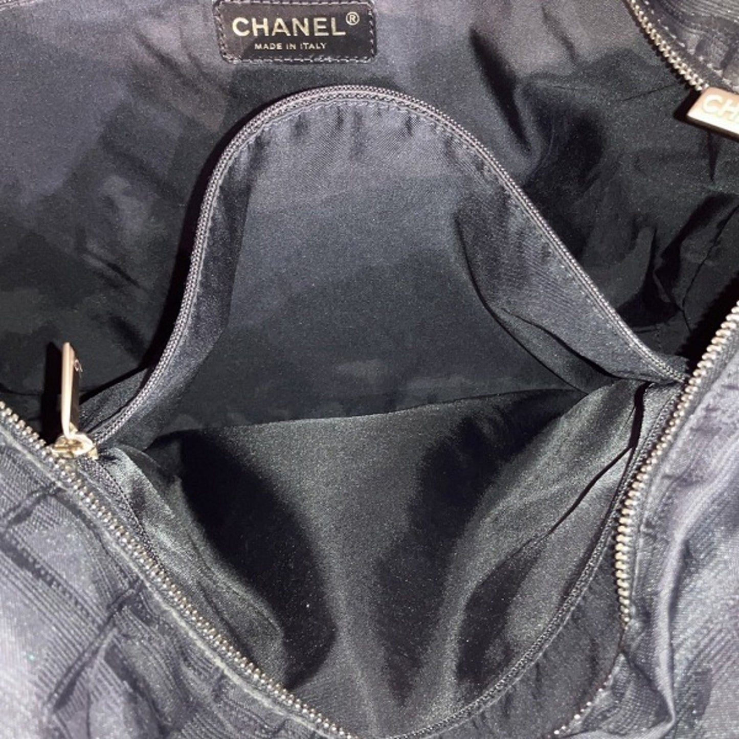 Chanel Black Synthetic Shoulder Bag