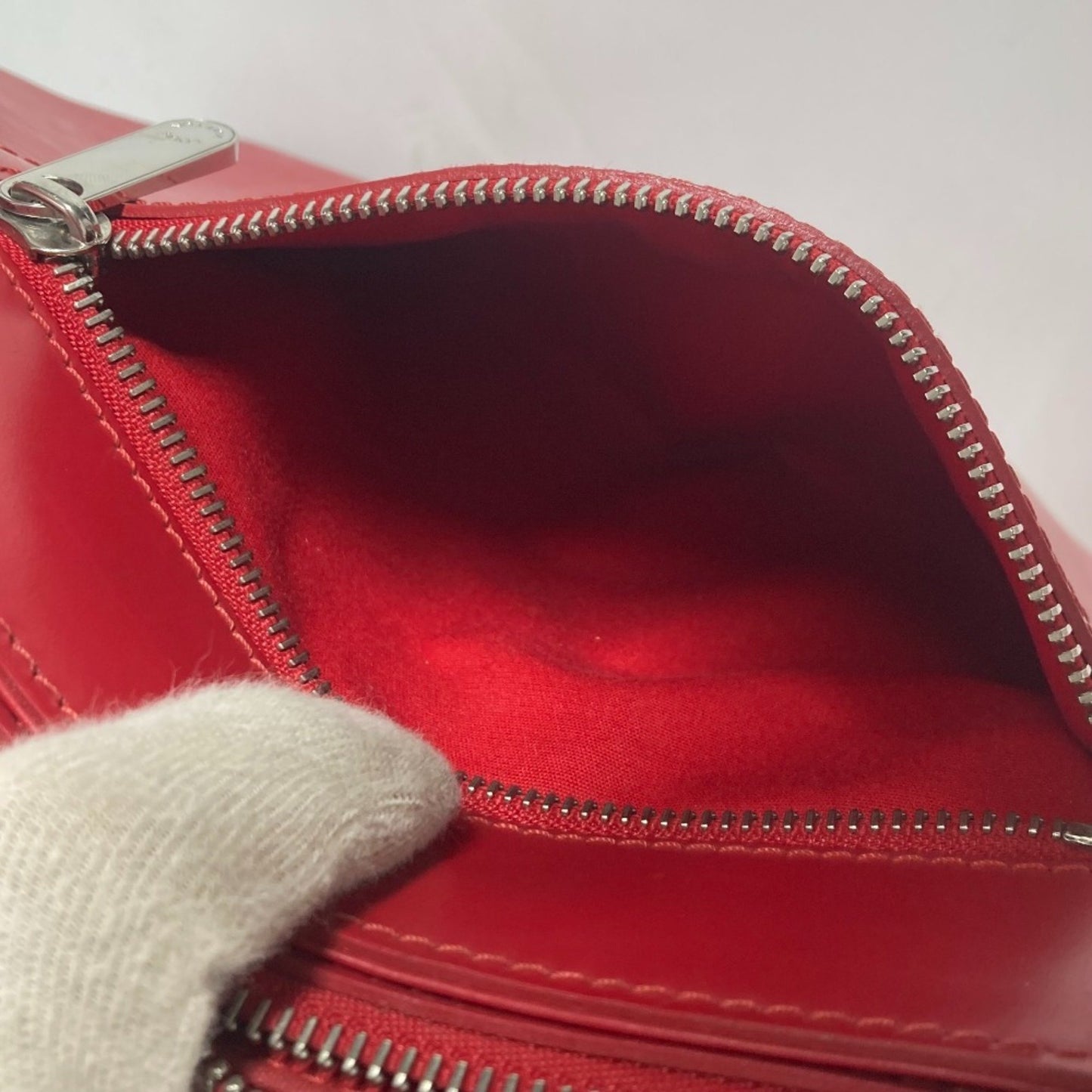 Louis Vuitton Turenne Red Leather Shoulder Bag