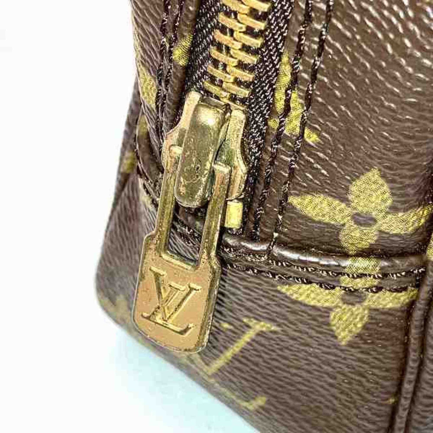 Louis Vuitton Trousse de Toilette 18 Brown Canvas Clutch Bag