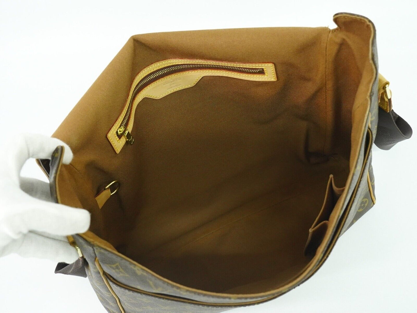 Louis Vuitton Abbesses Brown Canvas Shoulder Bag