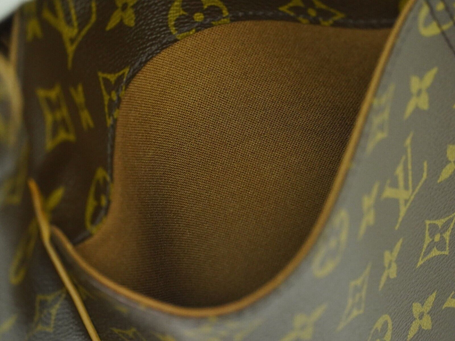 Louis Vuitton Abbesses Brown Canvas Shoulder Bag