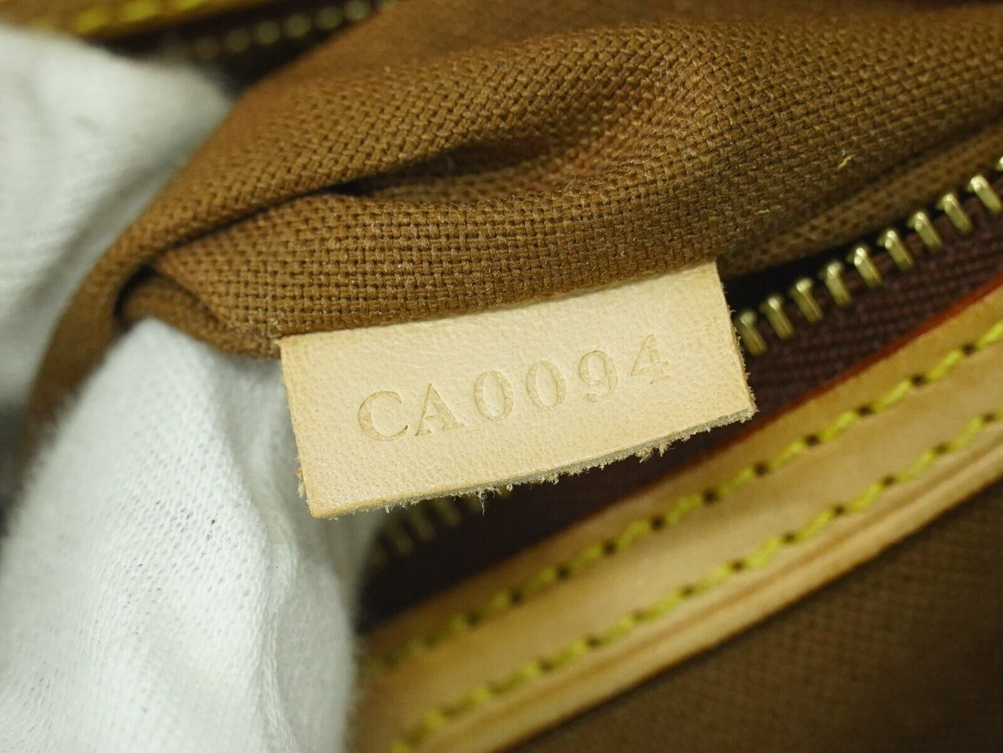 Louis Vuitton Abbesses Brown Canvas Shoulder Bag