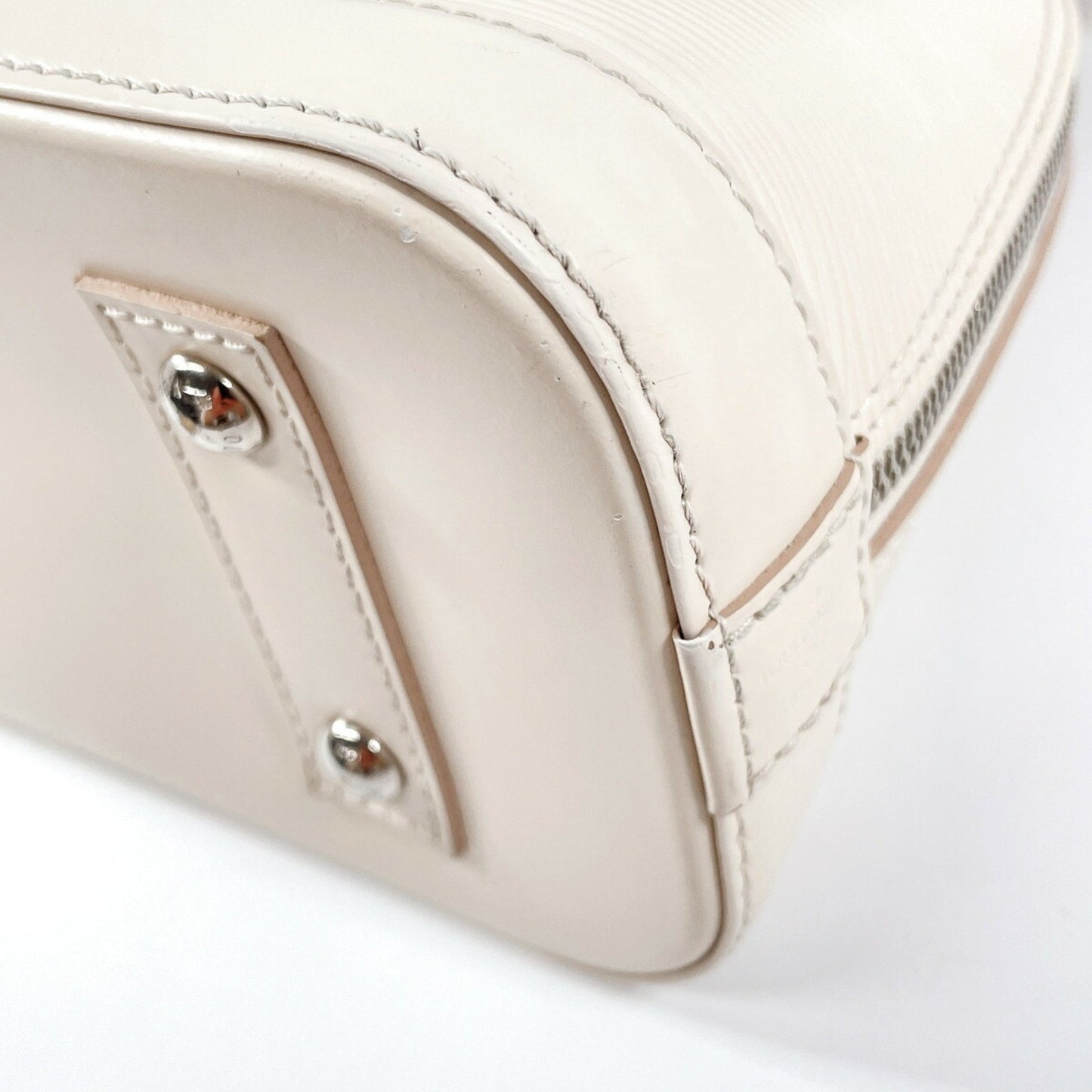 Louis Vuitton Alma BB Beige Leather Hand Bag