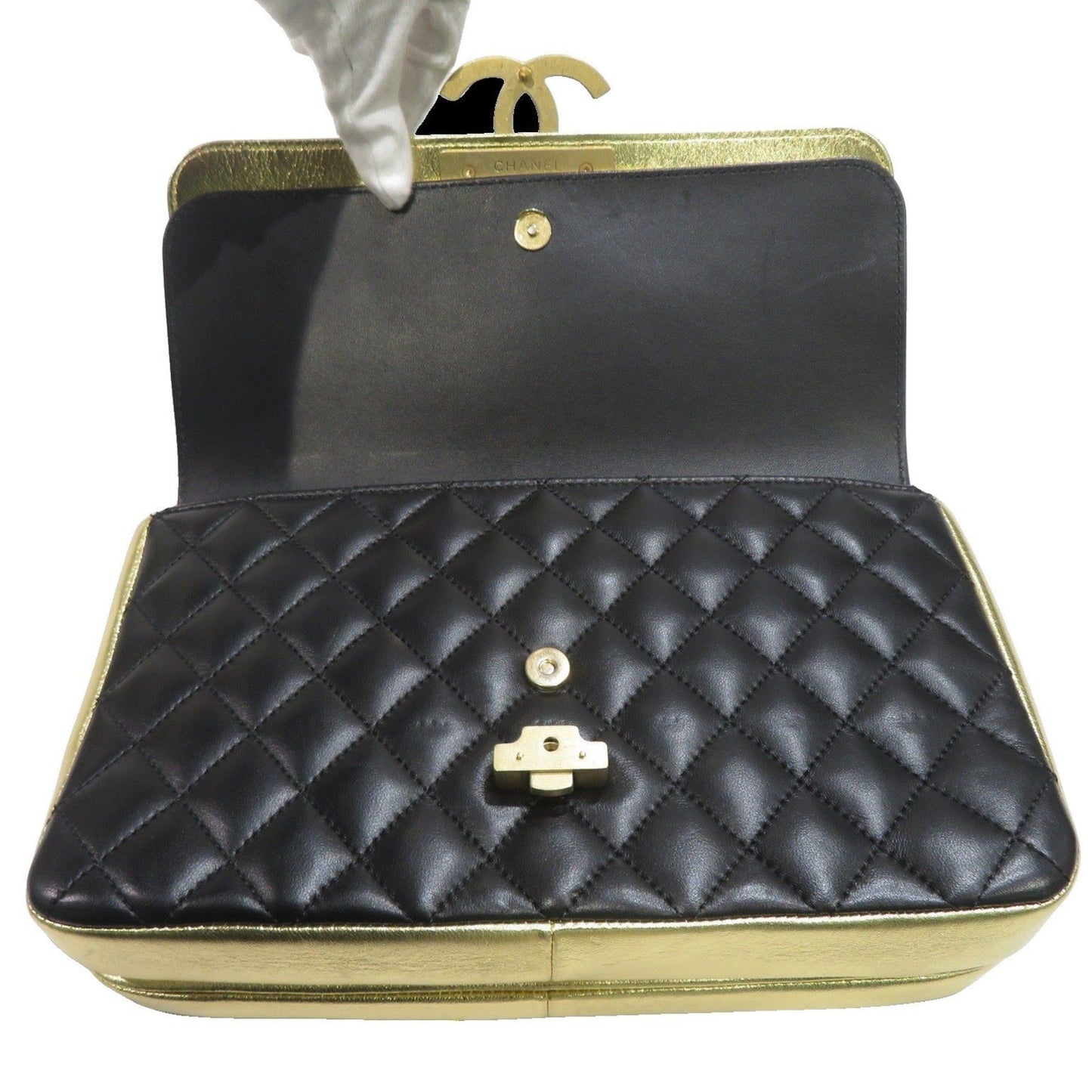 Chanel Flap bag Black Leather Shoulder Bag