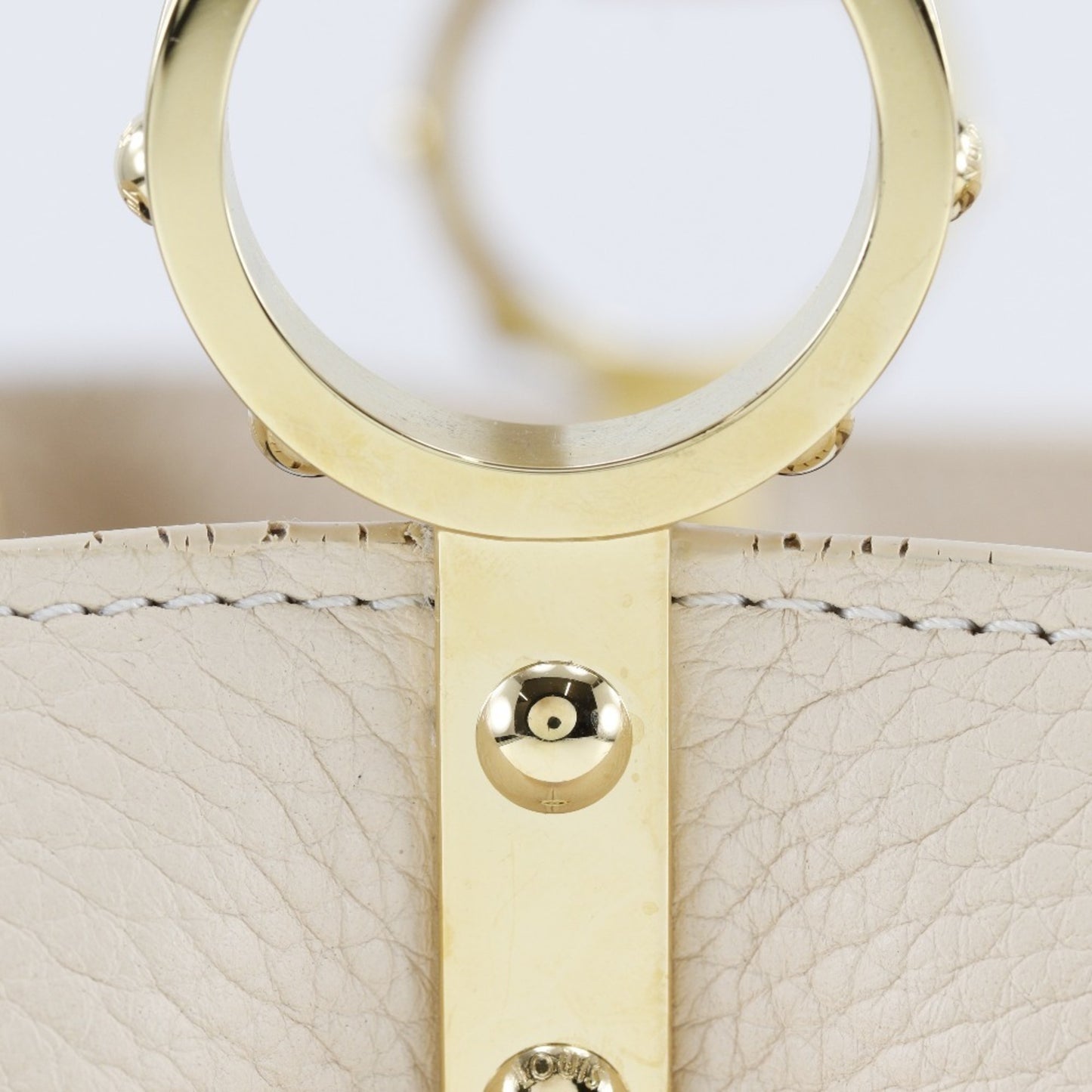 Louis Vuitton Capucines Beige Leather Hand Bag