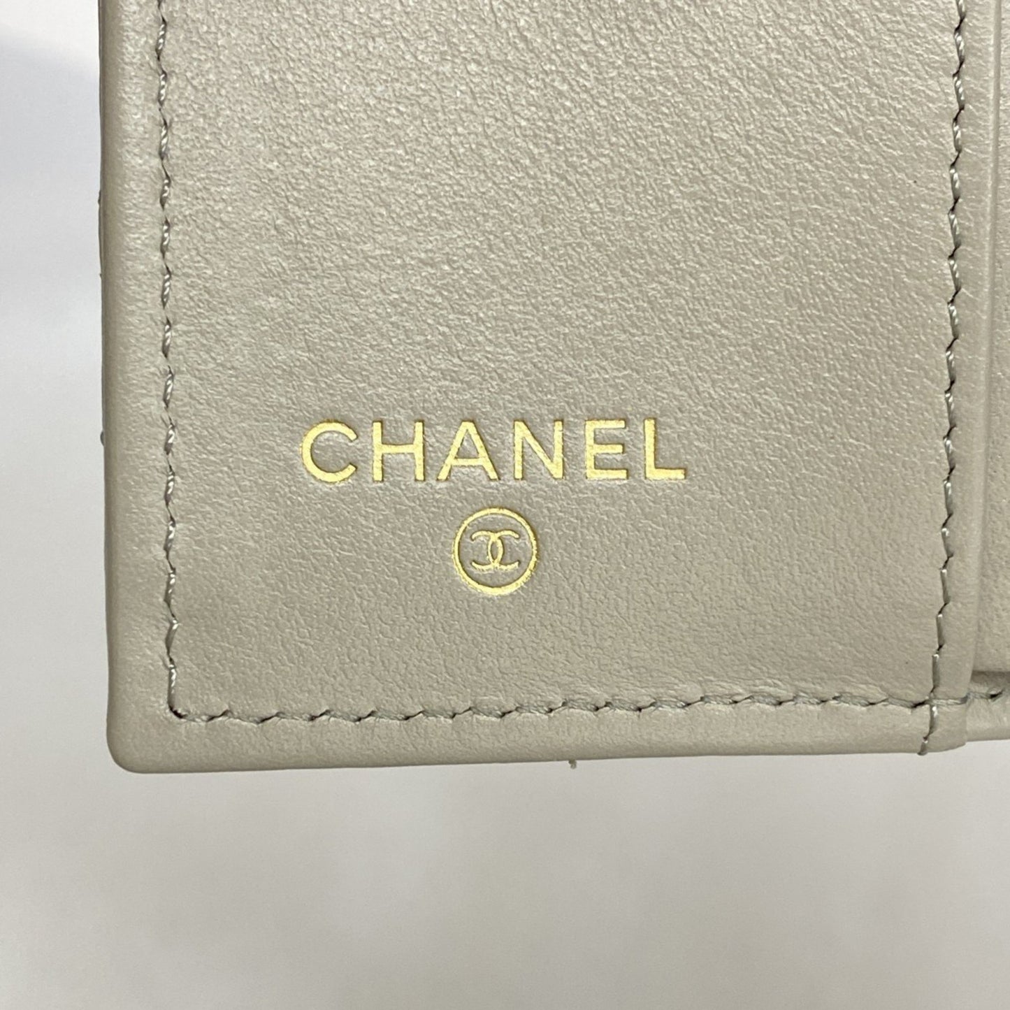 Chanel Chanel 19 Grey Leather Wallet Accessories