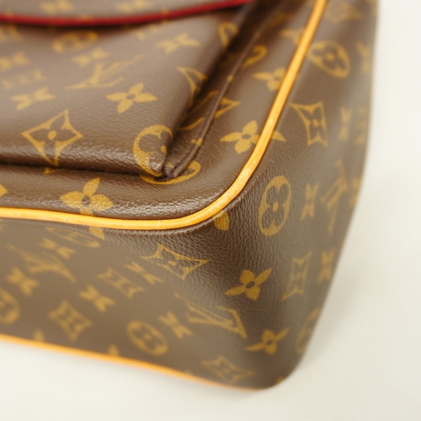 Louis Vuitton Multiple cité Brown Canvas Shoulder Bag