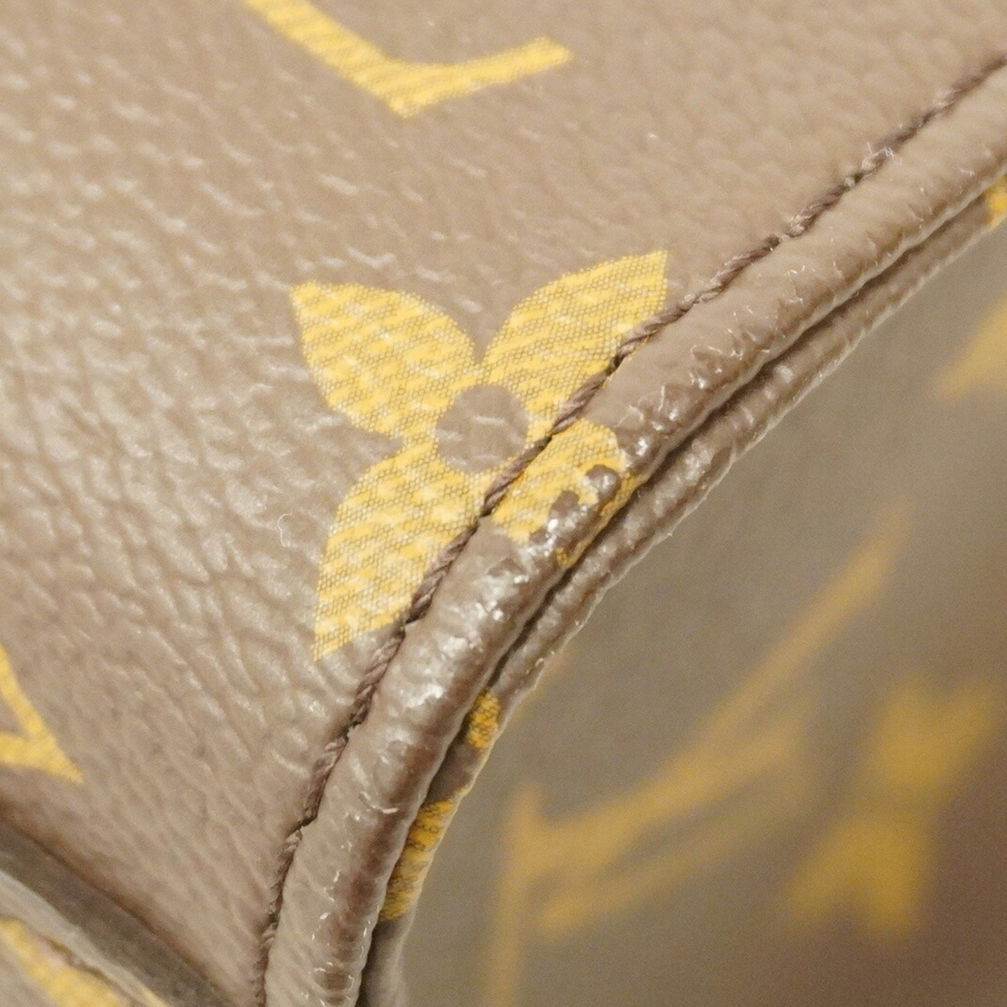 Louis Vuitton Sac Plat Brown Canvas Hand Bag