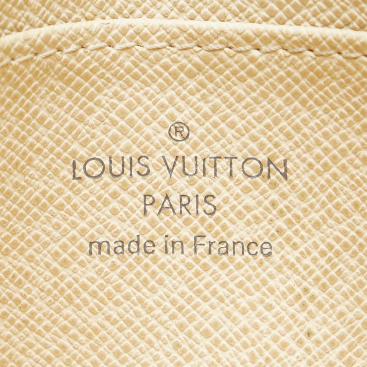 Louis Vuitton Portefeuille zippy White Canvas Wallet Accessories