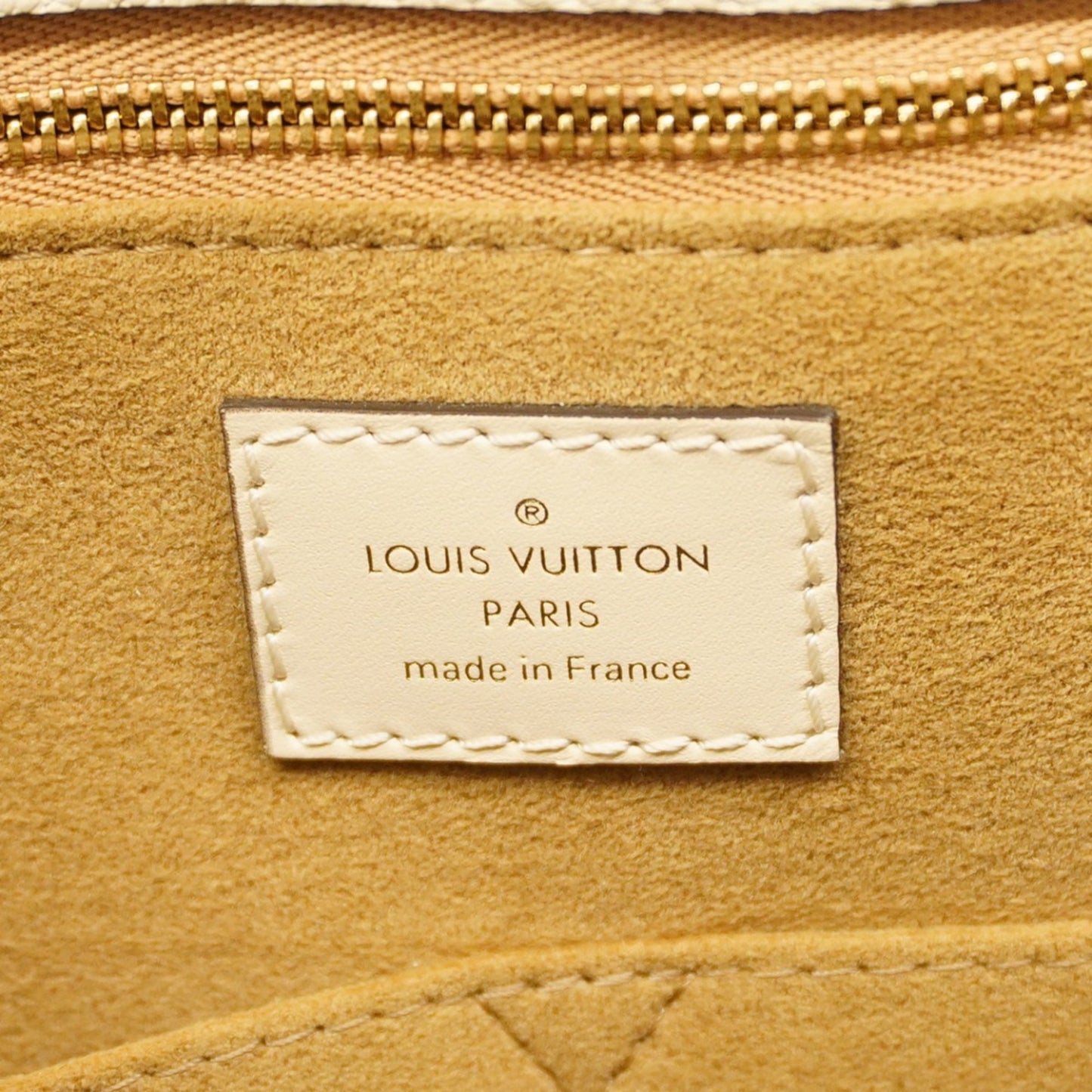 Louis Vuitton Onthego GM Ecru Leather Tote Bag